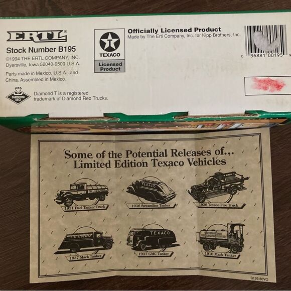 TEXACO 1934 Diamond T Tanker Locking Coin Bank w/ Key Cast Metal Collectors - Picture 8 of 8